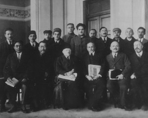 Бакуден басталған үн