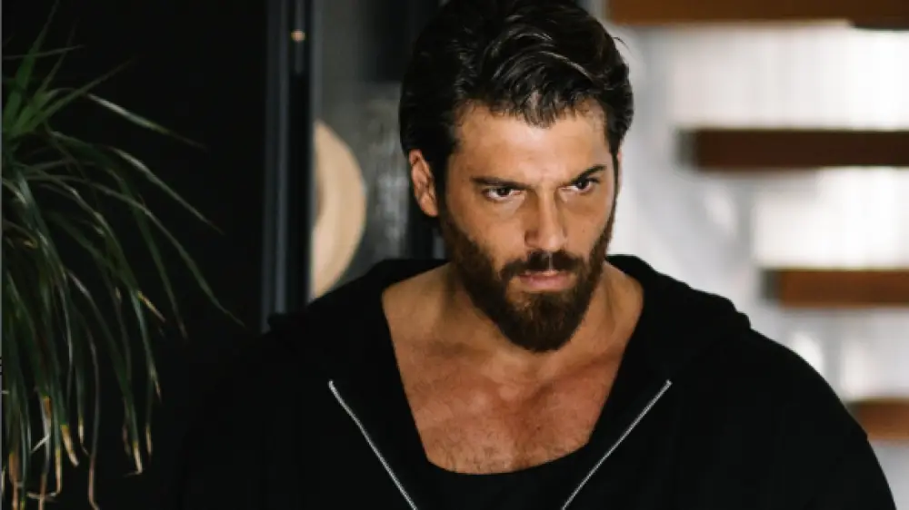 Ыстанбұлда танымал түрік актері Джан Яман ұсталды