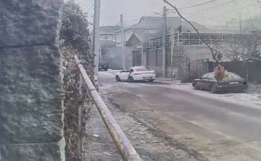 Қол-аяғын байлап, үйін тінтіген: Қарақшылар әйелдің 30 млн теңгесін қолды қылды