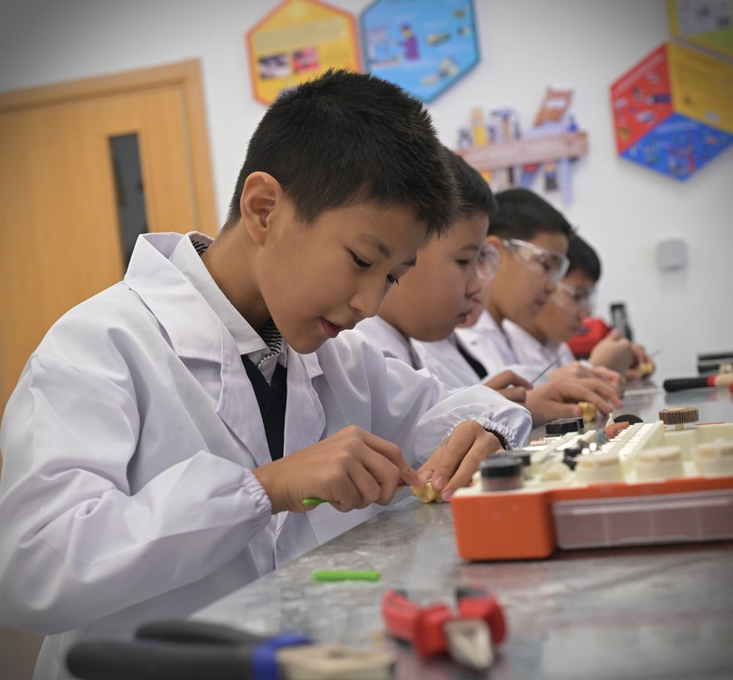 Тағы бір қазақ мектебі ашылды