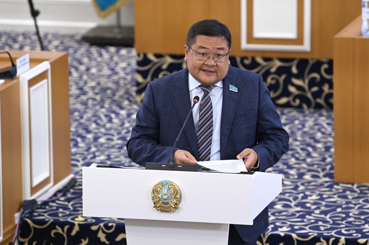 Айдос Сарым: Халық кеңесі саясаткерлер үшін таптырмас мүмкіндік береді