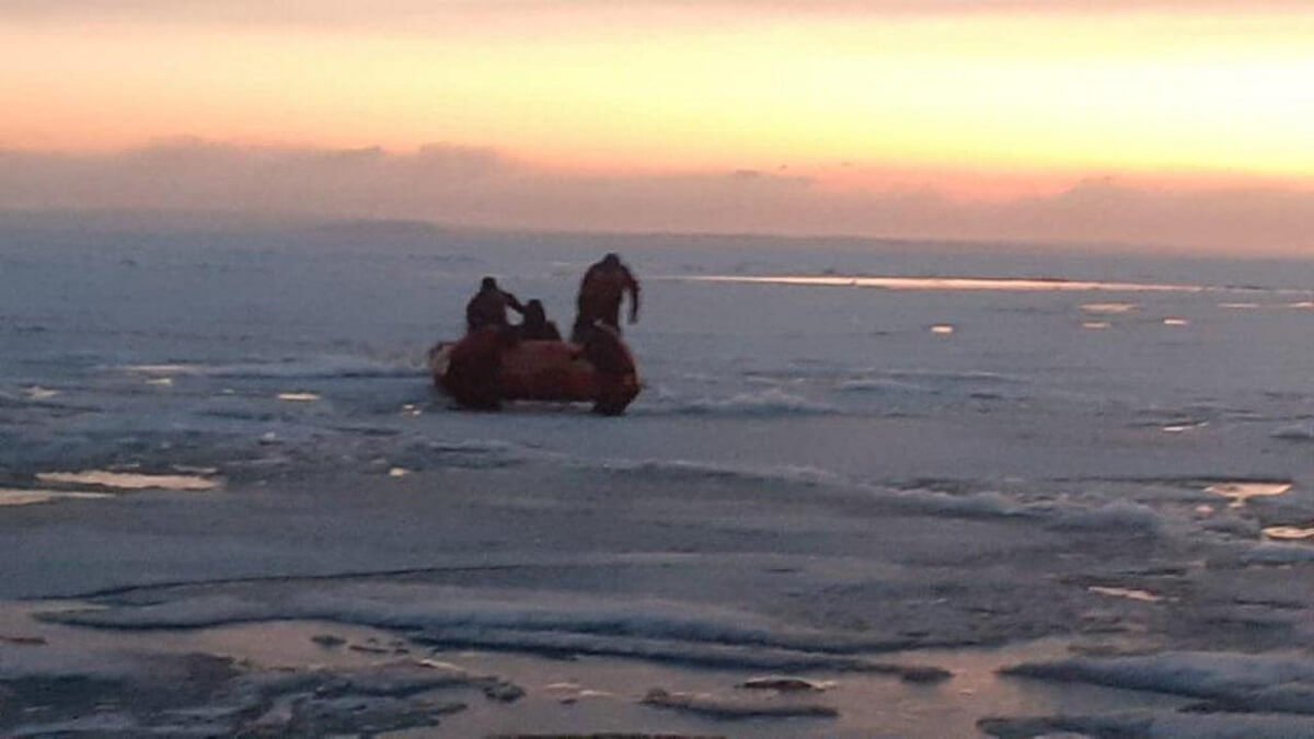 Астанадағы Майбалық көлінде екі балықшы құтқарылды