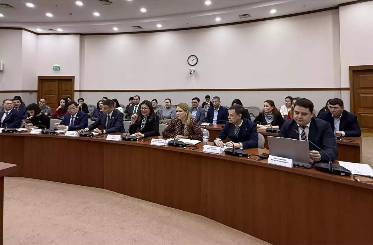 Respublica партиясы активінің кеңейтілген отырысы: Конституциялық реформаны қолдаудың бағыты айқындалды