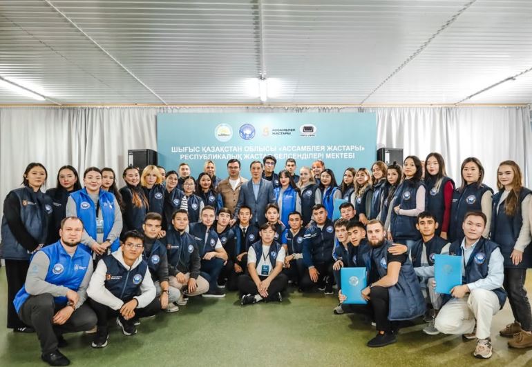 Ассамблея жастары жаңа Конституция жобасына қолдау білдірді