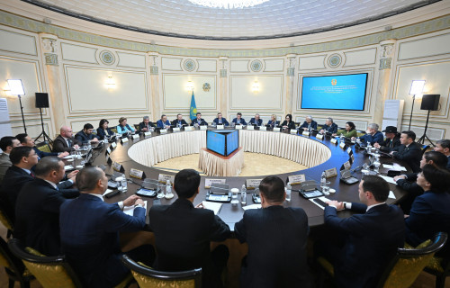 Алматыда жаңа Конституцияның мәні мен референдум алдындағы міндеттер талқыланды