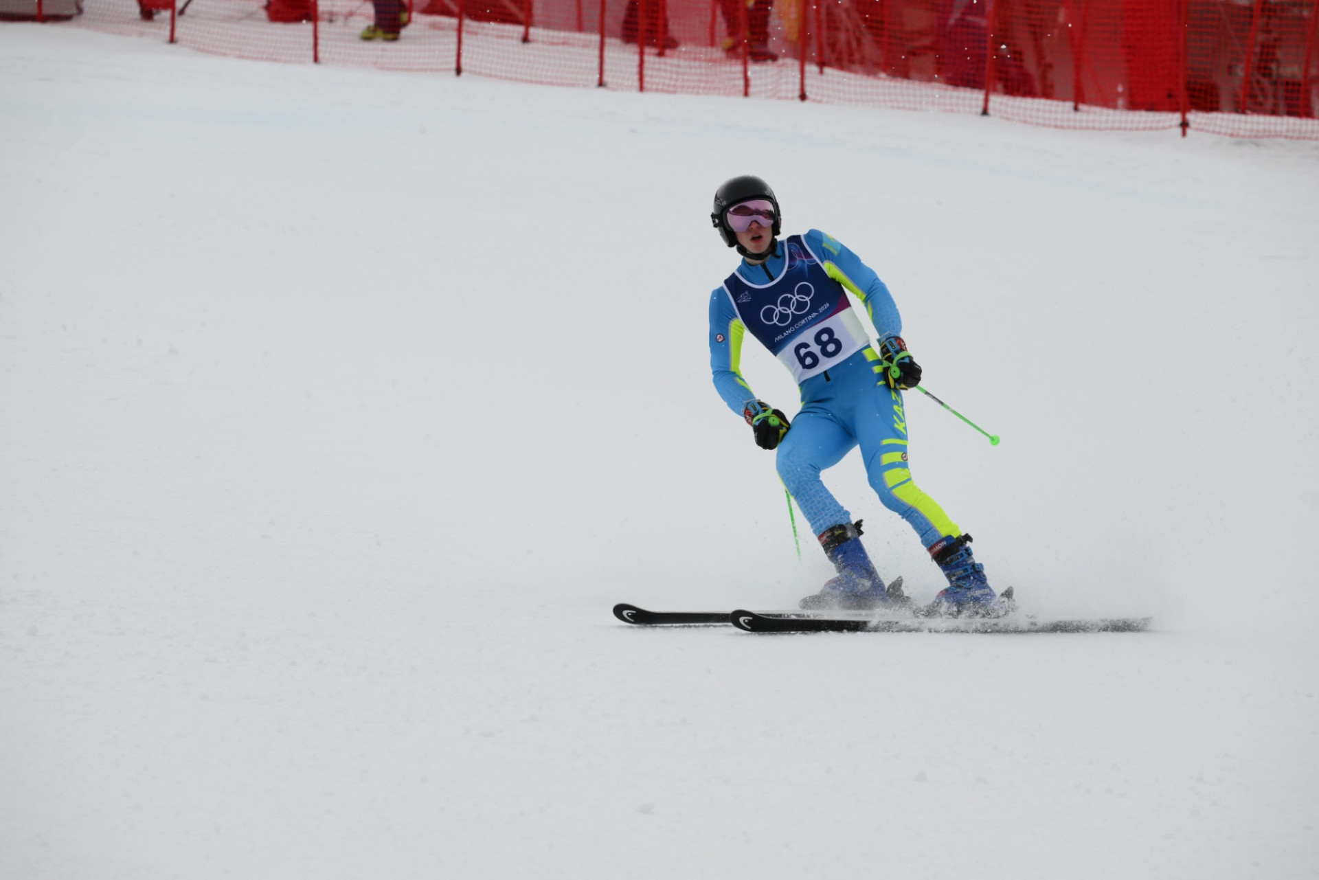 Олимпиада-2026: Ростислав Хохлов тау шаңғысынан слалом-гигантта сынға түсті