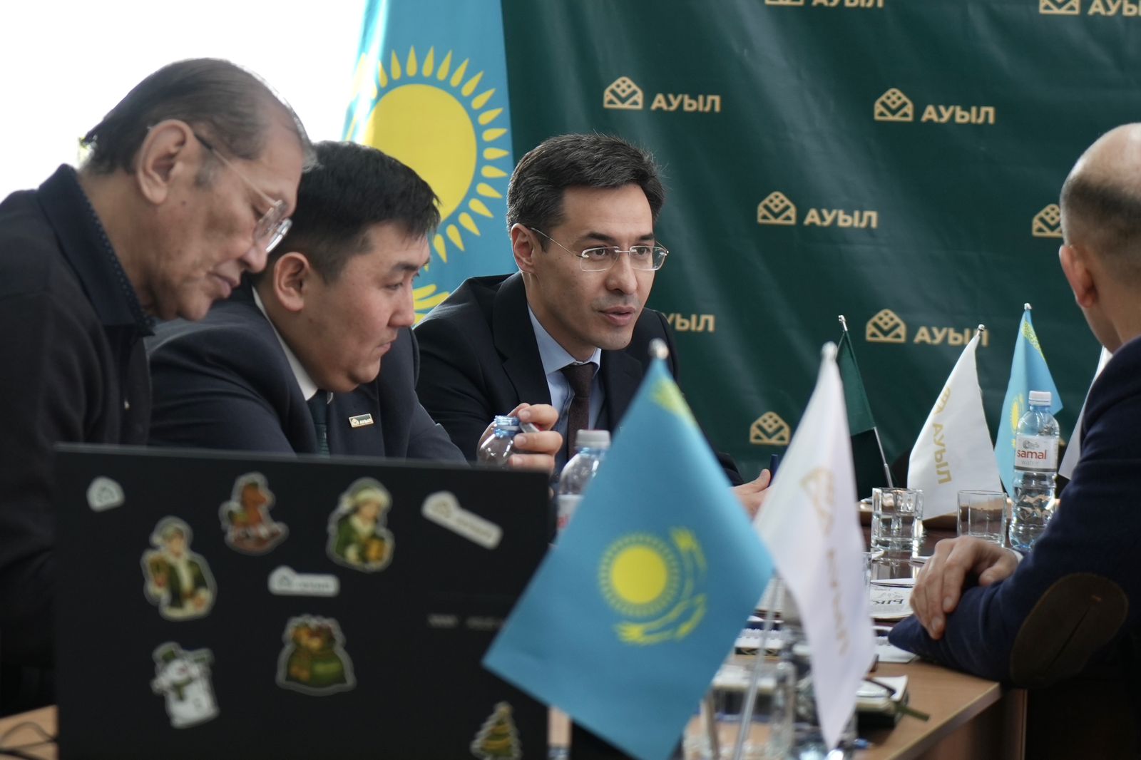 «Ауыл» партиясы Абай облыстық филиалы алдағы референдумды қолдайтынын білдірді