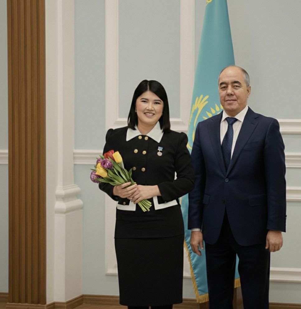 Алия Болек «Ерен еңбегі үшін» медалімен марапатталды