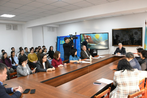 Конституциялық реформаның тарихи мәніне талдау жасалды