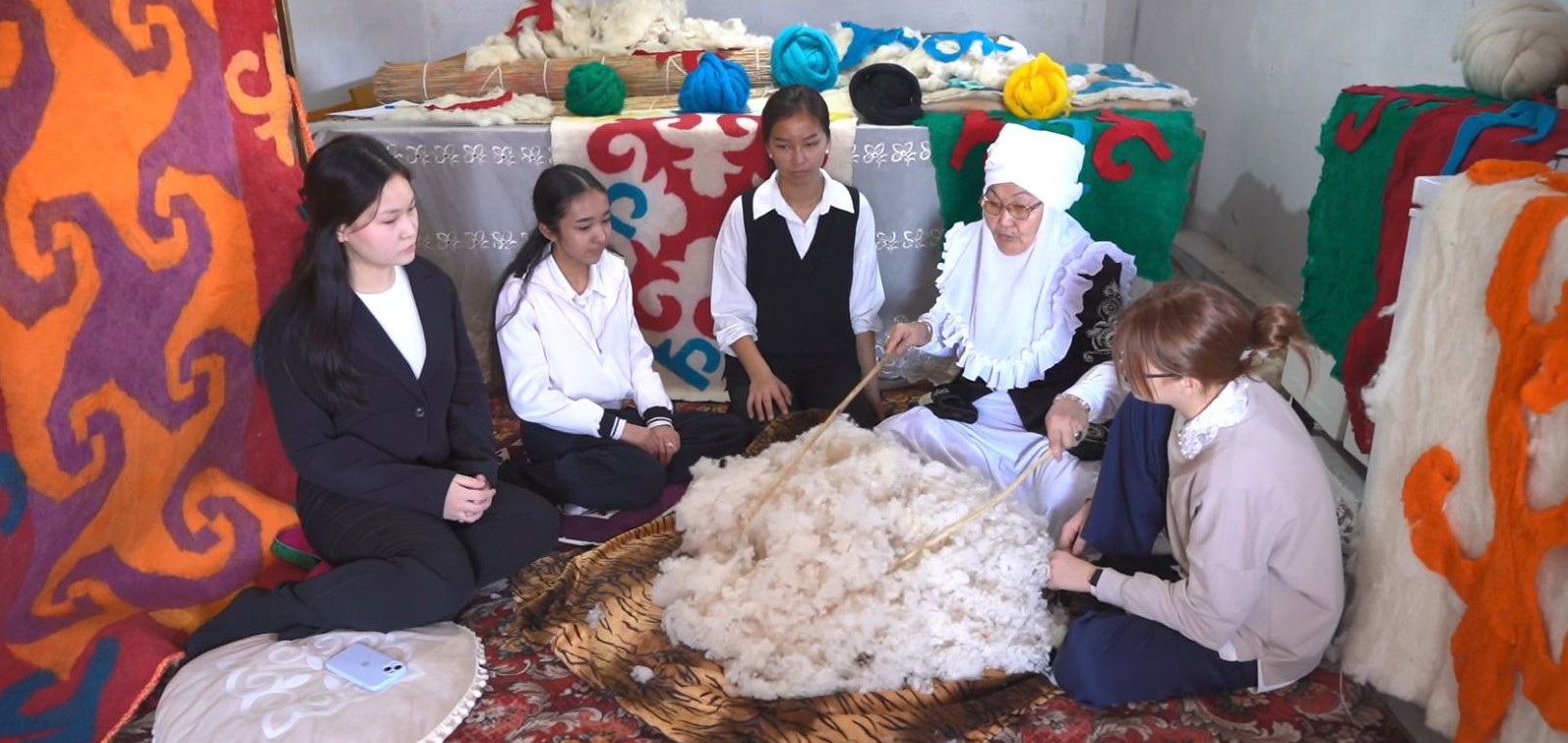 Үй емес, музей дерсің!