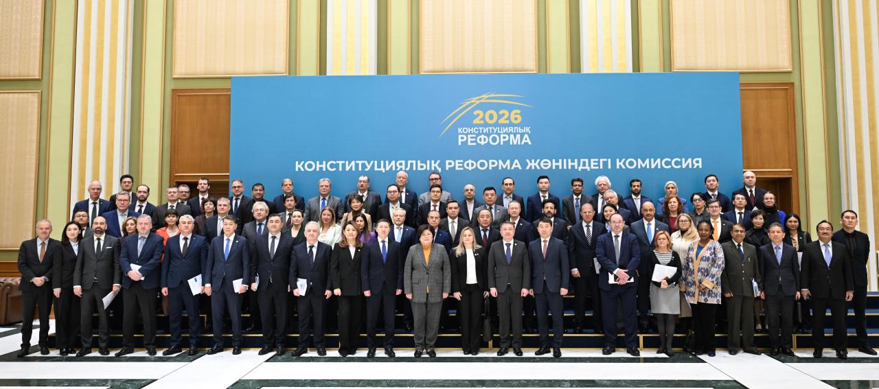 Дипломаттар Ата заң жобасын талқылады