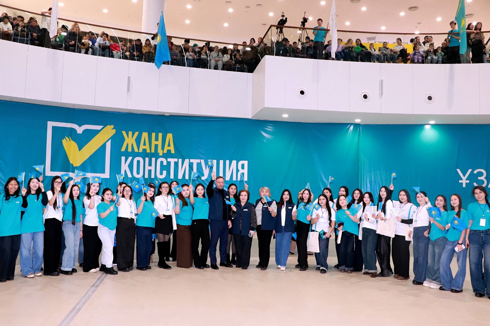 Шығыс өңірінде өткен ауқымды концертке 12 мыңнан астам адам жиналды