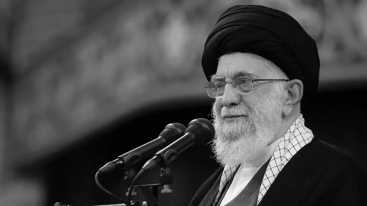 Иран Аятолла Хаменеидің қазасын растады: елде 40 күндік аза тұту жарияланды