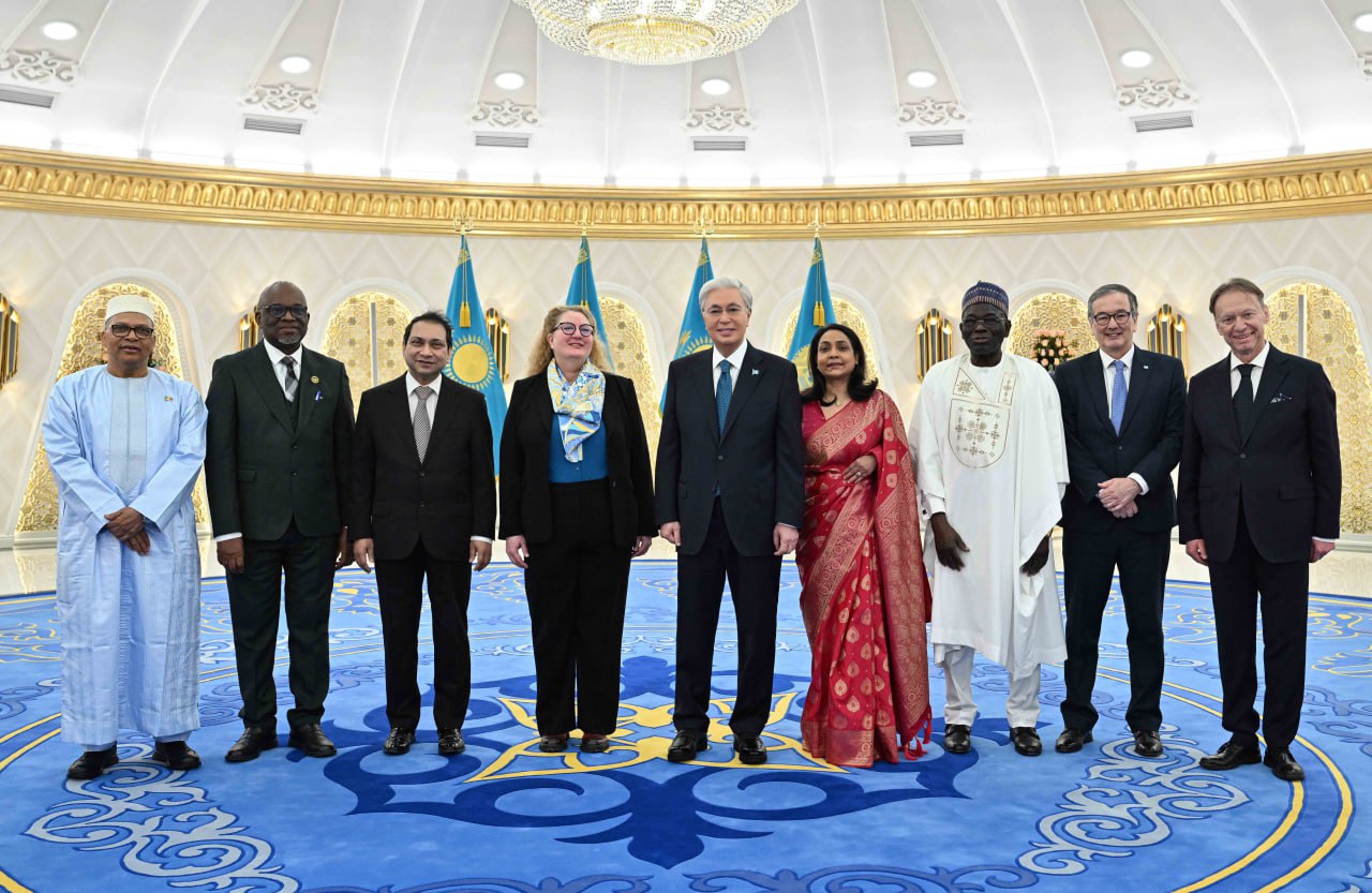 Президент бірқатар мемлекеттің елшілерінен сенім грамоталарын қабылдады