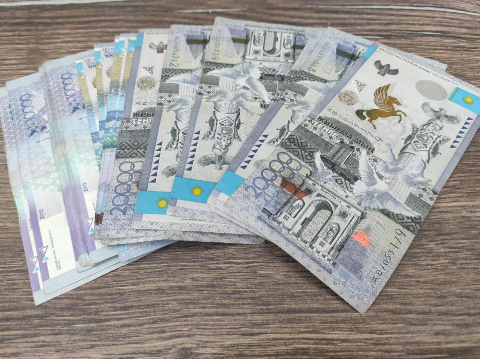 Шығыс Қазақстан облысында көпбалалы аналарға мерекеге орай 15 мың теңгеден беріледі