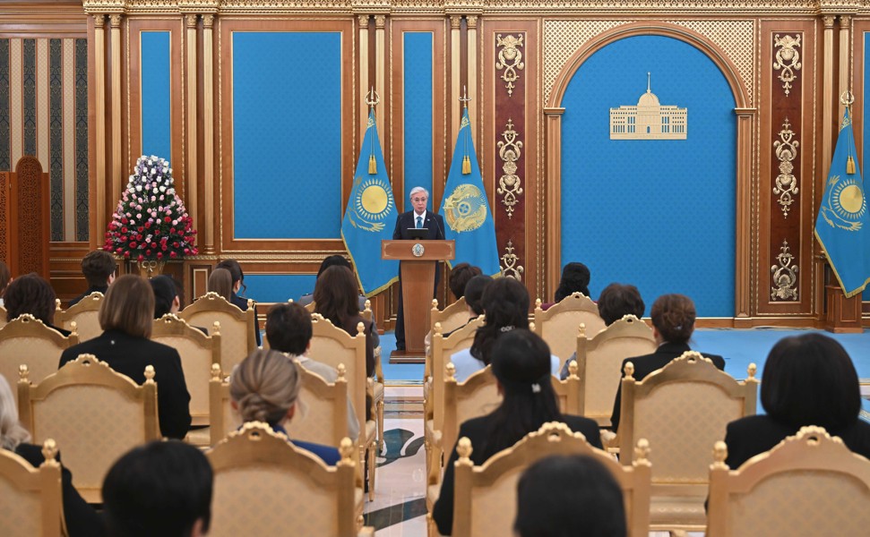 Әйел – ақыл мен ажардың айнасы