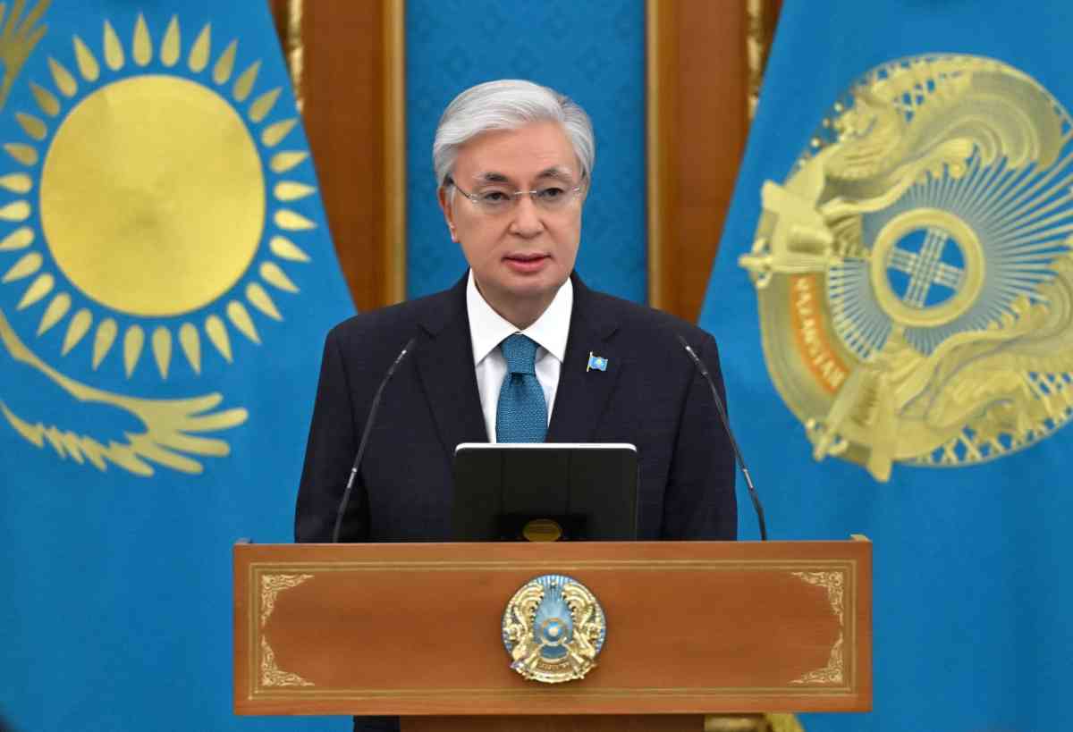 Президент әйелдер қауымын халықаралық мерекемен құттықтады