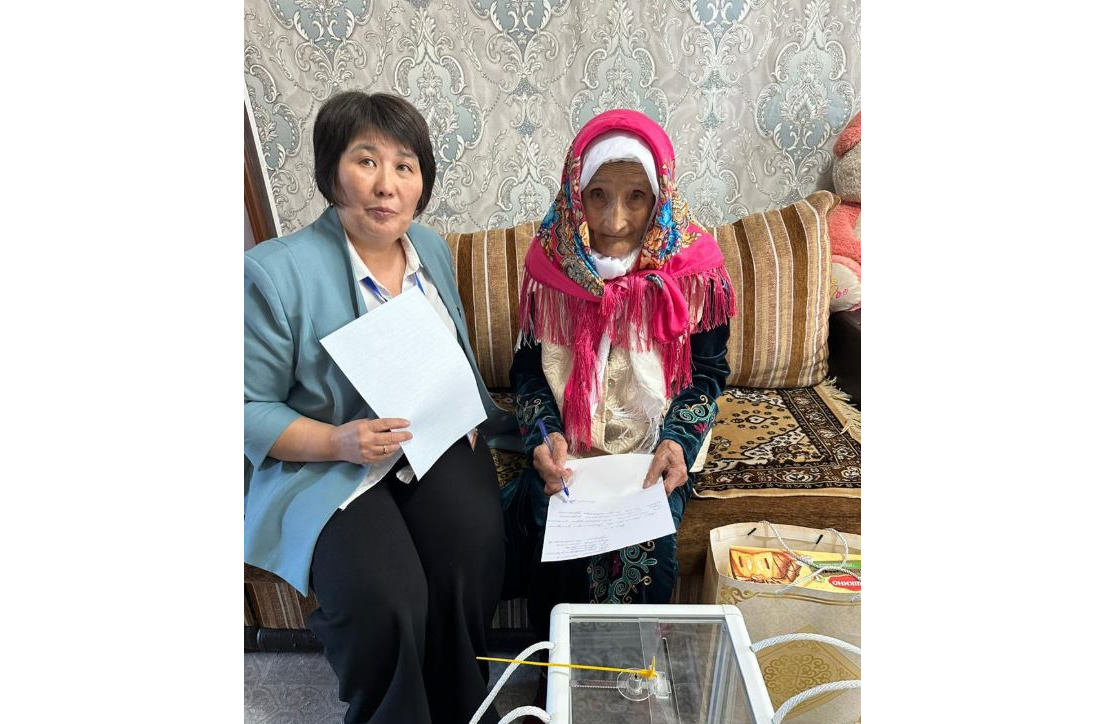 Қос ғасыр куәгері де қалыс қалмады