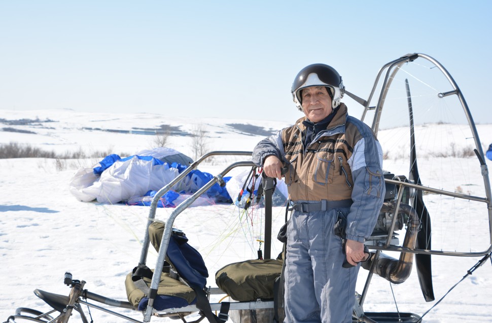 Парапланды тізгіндеген