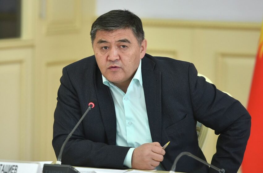 Камчыбек Ташиев екі бірдей іс бойынша куәгер ретінде жауап беріп жатыр