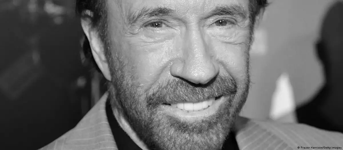 Әлемге танымал актер Чак Норрис өмірден өтті