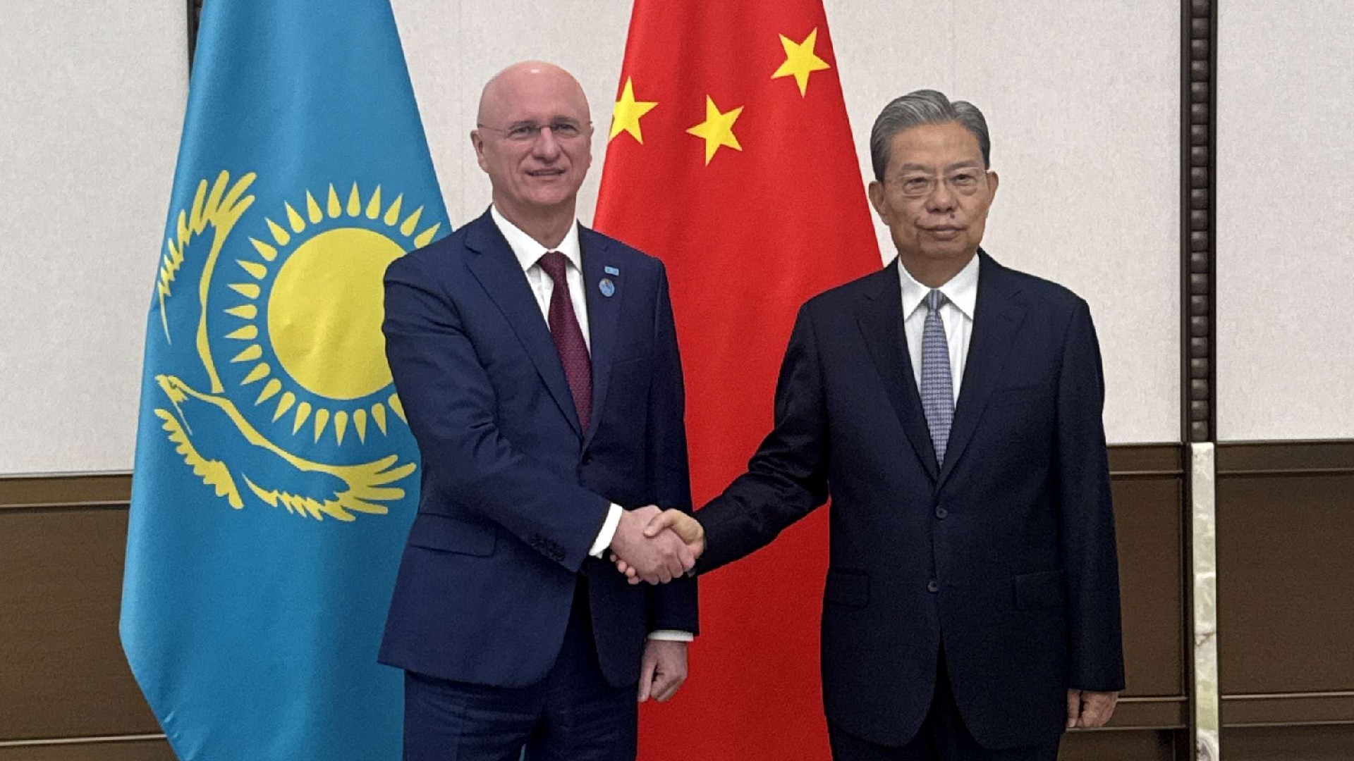 Роман Скляр Қытай парламенті төрағасымен кездесті