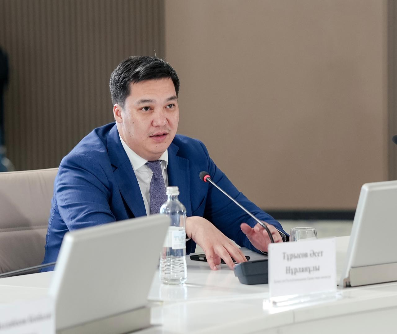 Бизнестегі бюрократия азайды ма? Қаржы вице-министрі жауап берді