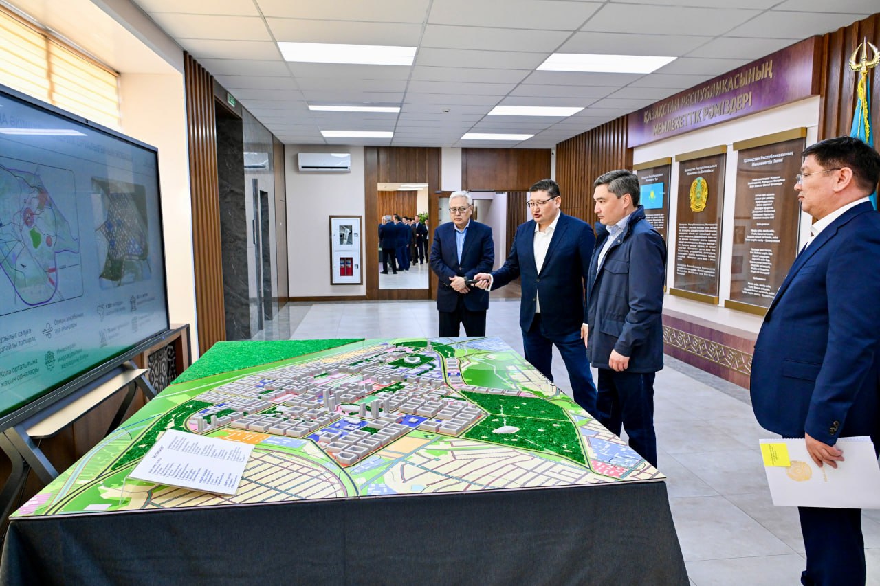 Олжас Бектеновке Алакөлді дамытудың кешенді жоспары таныстырылды