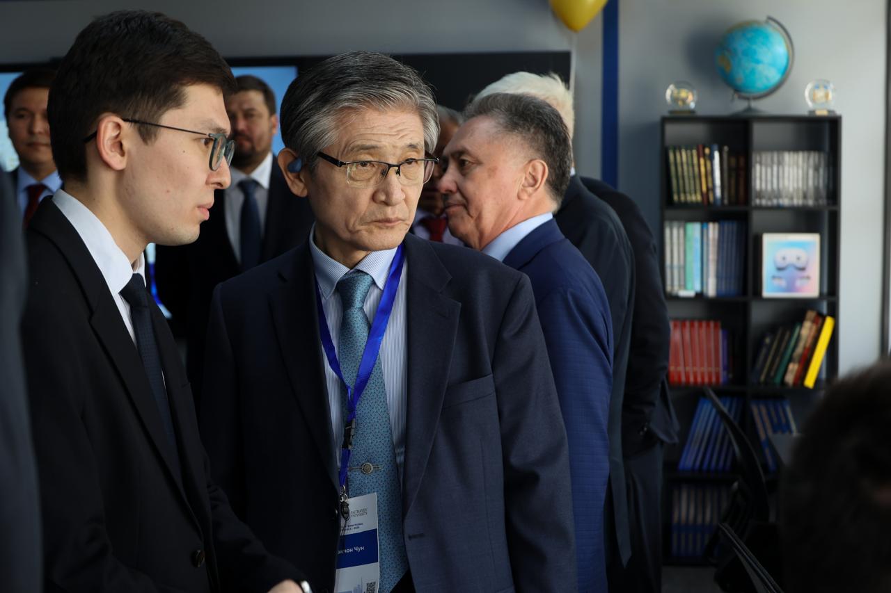 Э.Серікқызы