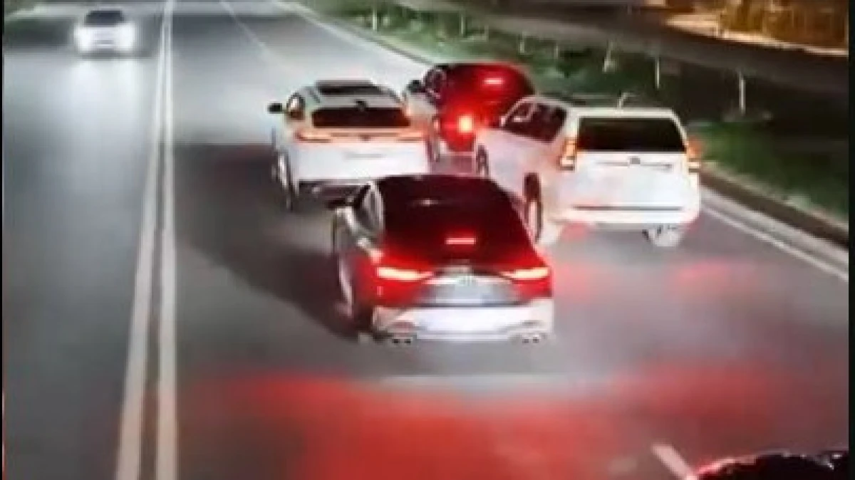 Шымкентте кортеж жасаған жүргізушілер жазаға тартылды