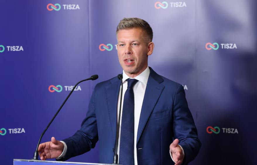 Мажарстанның жаңа премьері президенттің отставкаға кетуін талап етті