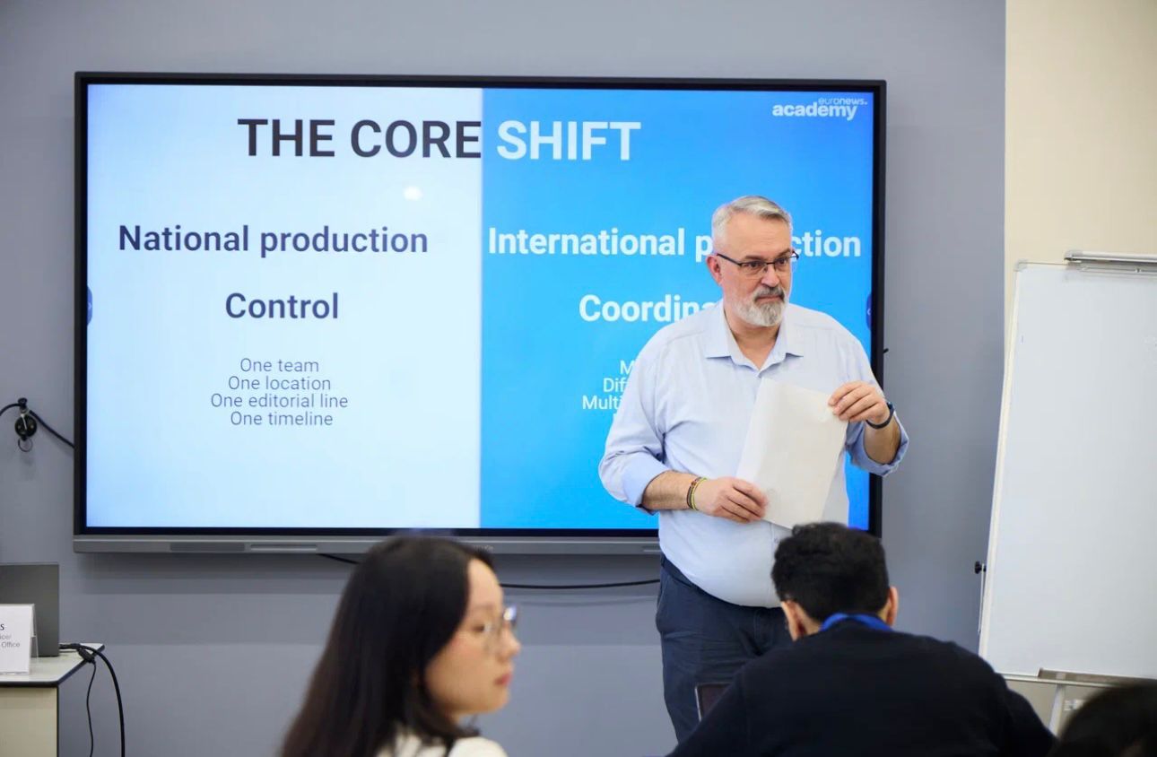 Астанада Euronews өкілі журналистерге шеберлік сабағын өткізді