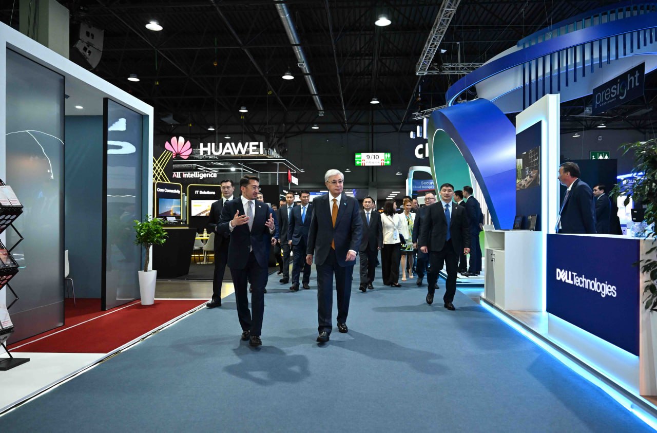 Қасым-Жомарт Тоқаев GITEX AI Central Asia & Caucasus көрмесіне барды