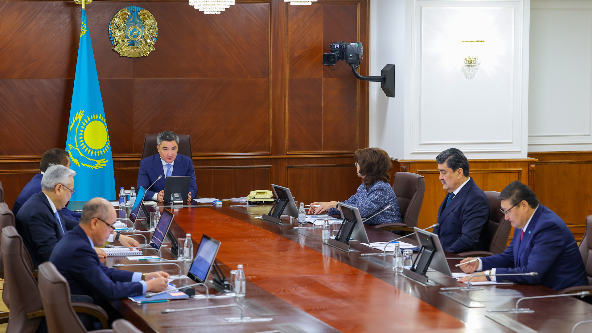 Айтарлықтай нәтиже байқалмайды: Олжас Бектенов Ұлттық парктердегі баяу жұмысты сынға алды