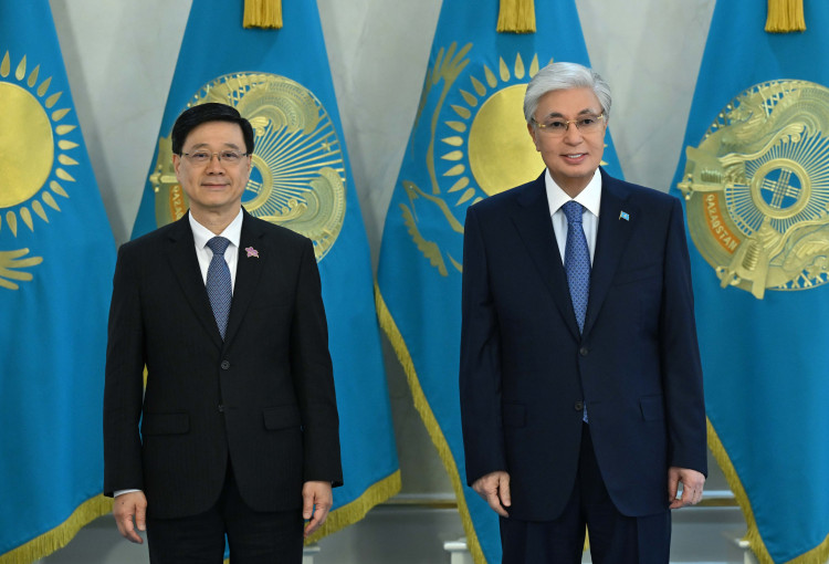 Президент Гонконг Әкімшілігінің Басшысы  Джон Лимен кездесті