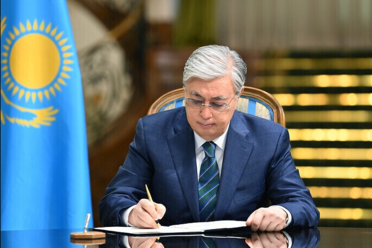Президент, Құрылтай және Халық Кеңесі: Тоқаев жаңа заңдарға қол қойды
